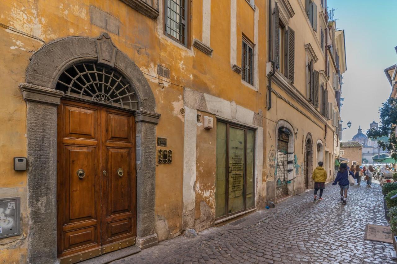 Lovely Spacious Apartment Near The Colosseum Ρώμη Εξωτερικό φωτογραφία