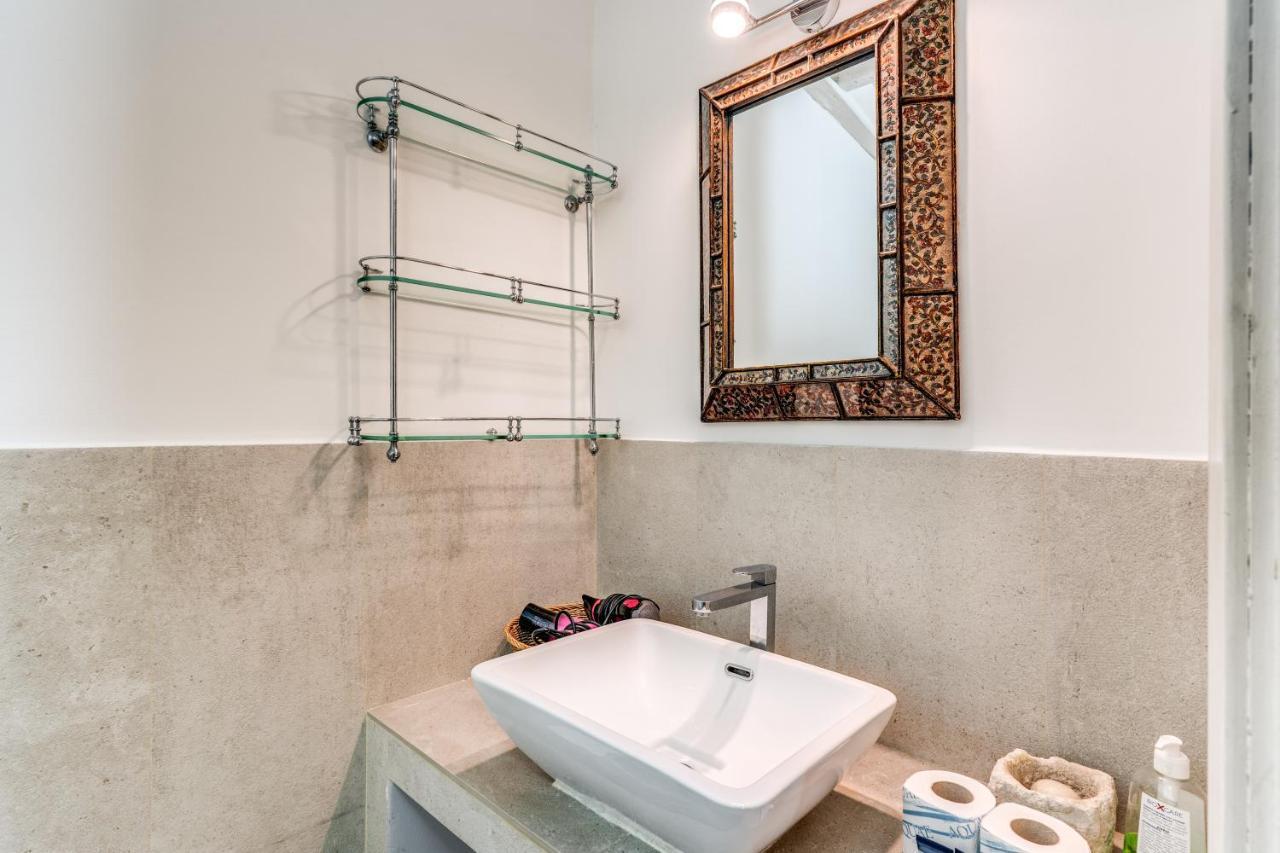 Lovely Spacious Apartment Near The Colosseum Ρώμη Εξωτερικό φωτογραφία